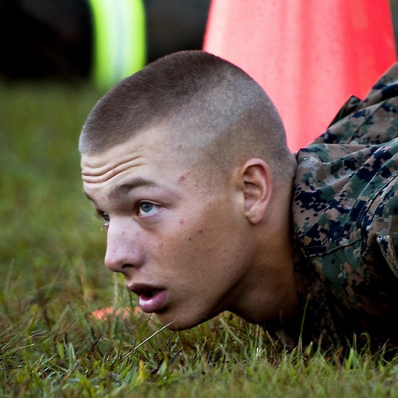 Military Cut là kiểu tóc đặc trưng của người trong quân đội